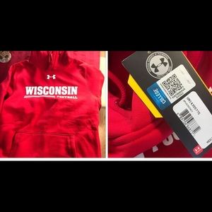 Wisconsin Badgers under armour hoodie